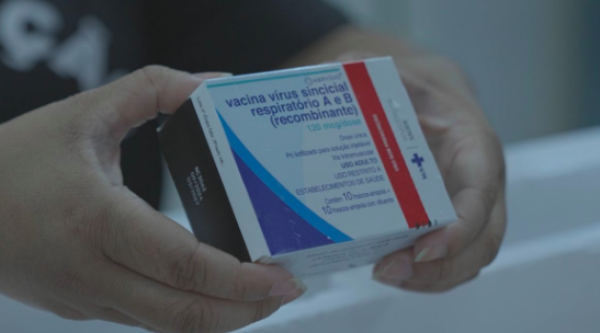 Vacina que protege gestantes e bebês contra bronquiolite chega a SC