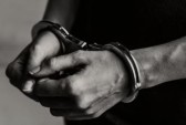 Homem é preso com mandado por tráfico de drogas durante Operação Sinergia III