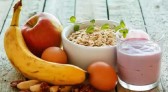Troque o mau humor pelo bom humor com 9 alimentos simples