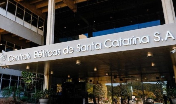 Celesc vai abrir inscrições para concurso público com salários de até R$ 6,9 mil