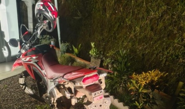 Condutor sem habilitação foge da polícia e é flagrado em direção perigosa no interior