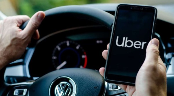 Governo envia ao Congresso nesta segunda projeto para regulamentar motoristas por app