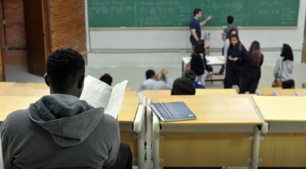 Fies começa a convocar nesta sexta estudantes em lista de espera