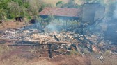 Residência fica destruída após incêndio no interior de São José do Cedro