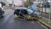 Motorista se envolve em acidente e abandona carro com mais de R$ 30 mil em dívidas