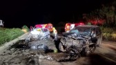 Colisão de dois veículos de passeio deixa dois mortos