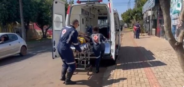 Colisão entre duas motocicletas deixa condutores feridos