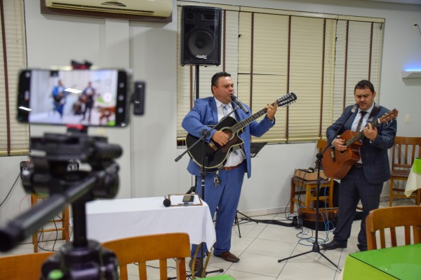 Associação dos Pastores Evangélicos da Tri-Fronteira inicia suas atividades em noite de posse de sua primeira diretoria