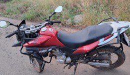 Motocicleta furtada é recuperada após tentativa de novo crime
