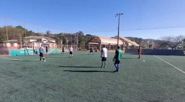 Bom Jesus do Sul  - Futebol com os idosos, garante mais qualidade de vida e saúde aos participantes