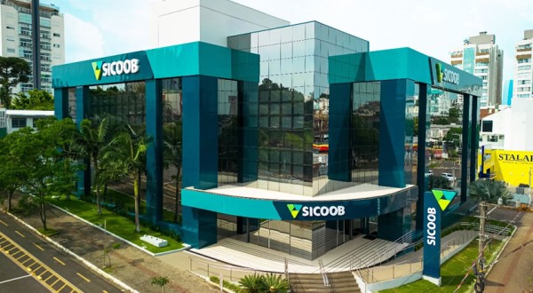 Cooperados do Sicoob São Miguel economizam mais de R$ 356 milhões em 2023