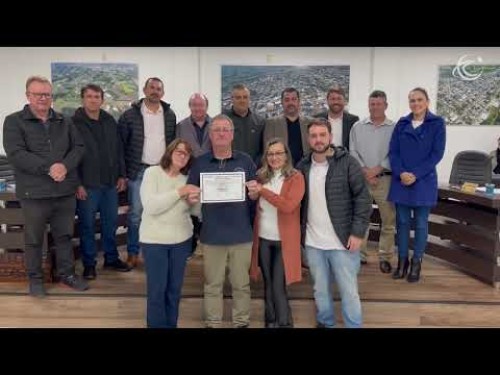 Ivair Rosa é homenageado pelo poder legislativo pelos 36 anos prestados ao poder judiciário
