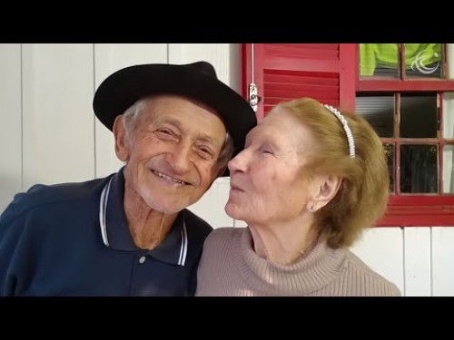 Conheça a história de Seu Rico e Dona Maria, juntos há 70 anos