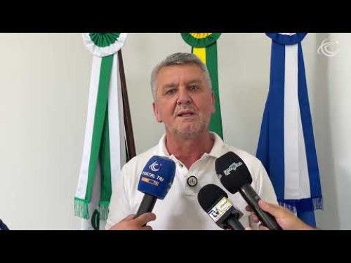 Prefeito Helio transmite cargo ao vice-prefeito César Bueno durante período de férias